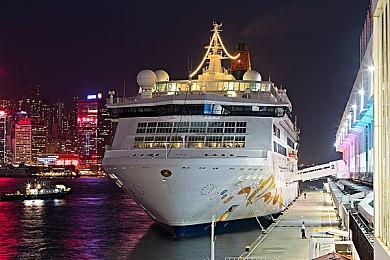 《GTA6》早期画面疑似被清洁工泄露 女主角亮相